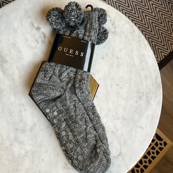 Guess TV/reading socks, cozy, green & white, with pom-poms. - Picture 1 of 7